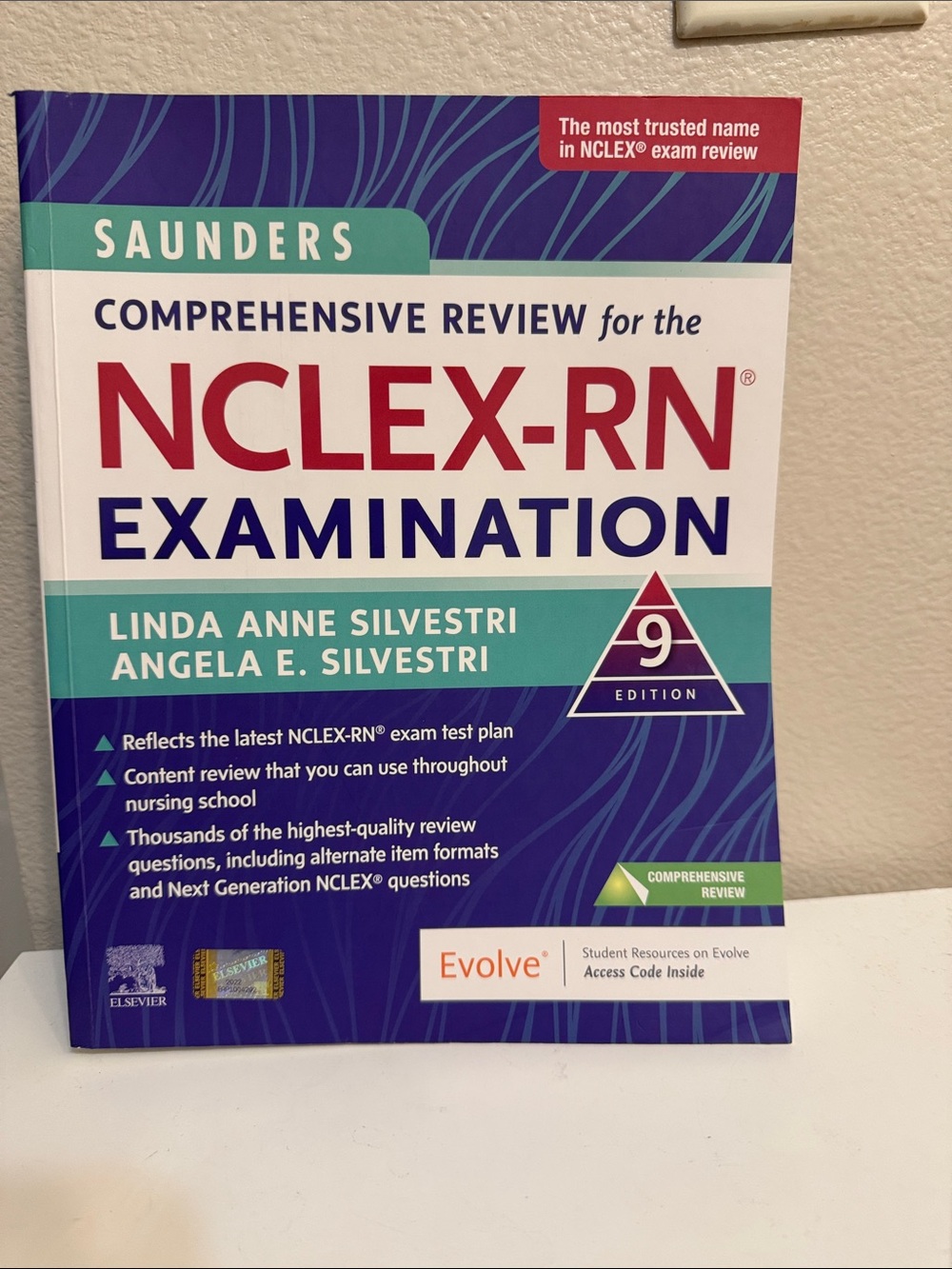 Saunders NCLEX-RN Comprehensive Review Book - Teal and Blue
